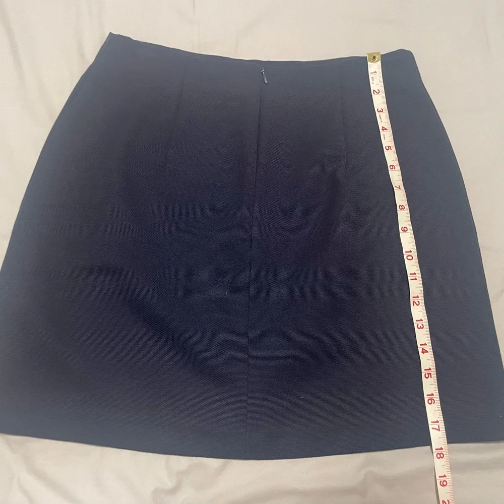 H&M navy blue skirt with buttons size 10 NWOT - Picture 6 of 6